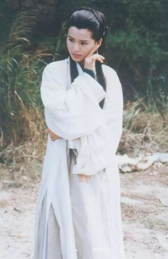 悼念之声，小龙女配音师离世，李若彤深情发文