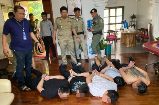 7名中国男子在柬埔寨被抓，手机背后的故事
