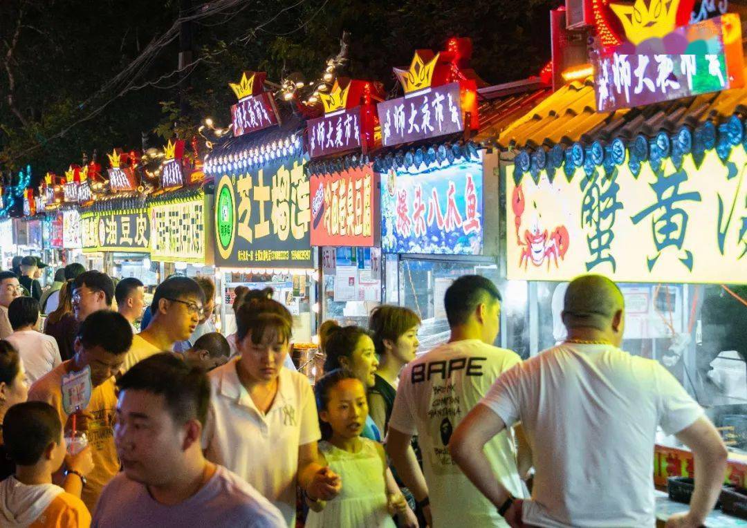 365夜市榆树五月视频，我镜头里那个烟火气拉满的魔力角落
